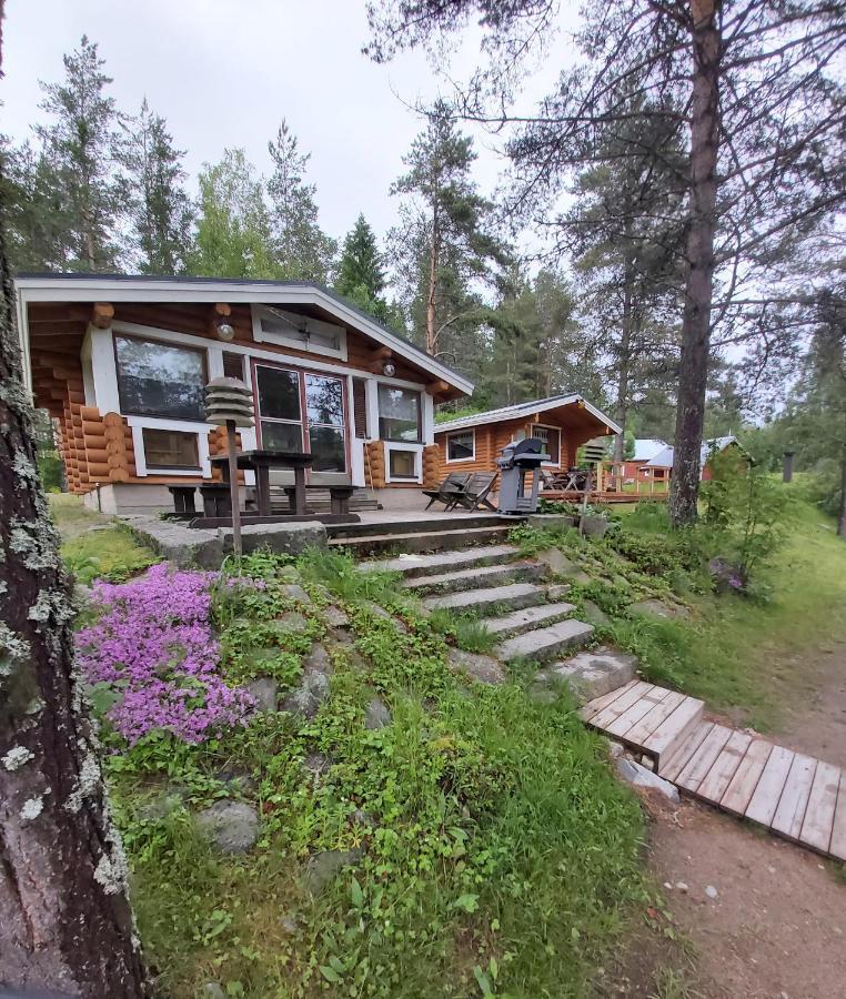 Hirsimoekki Ja Makuuaitta Hotel Karijoki Exterior foto